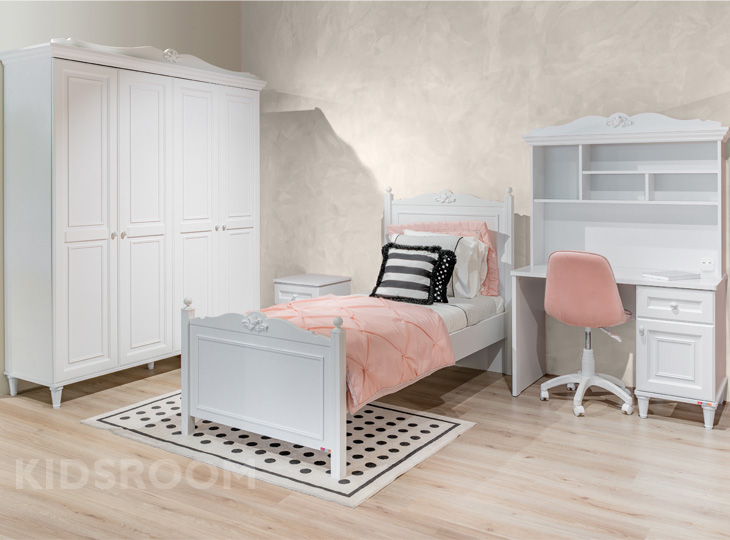 Almila Lora Kamer_Beige