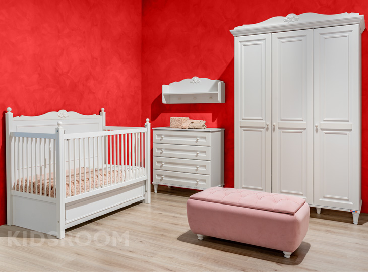 Almila Lora Babykamer_Rood